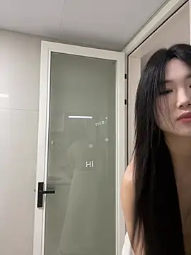 Snapshot of xyebobs chatting on March 2025 04:21:02 AM xyebobs online show from March 2025 04:21:02 AM