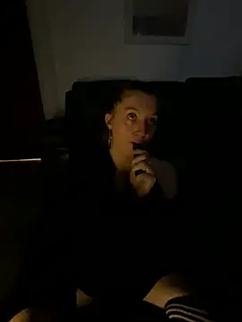 Snapshot of Stoner_BarbieXX chatting on July 2026 08:52:02 PM Stoner BarbieXX online show from July 2026 08:52:02 PM