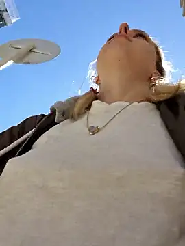 Public Katrisha online show from October 2025 01:17:02 PM