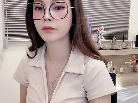 Zozo qq online show from November 2025 01:46:01 PM