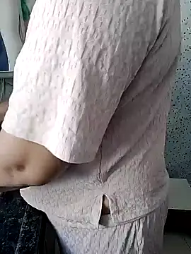 milf-kaira online show from January 2025 04:29:01 AM