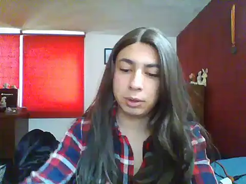 Yasmin Paez99 online show from October 2025 05:12:02 PM