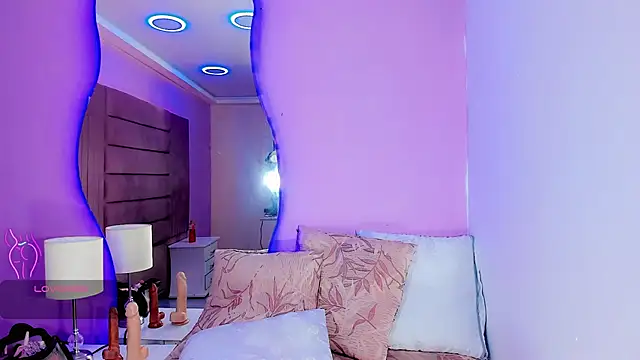 Shanelengel online show from April 2026 09:24:01 PM