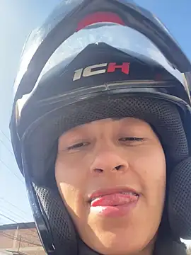 Snapshot of Little_aphrodite chatting on January 2025 08:14:01 PM Little aphrodite online show from January 2025 08:14:01 PM