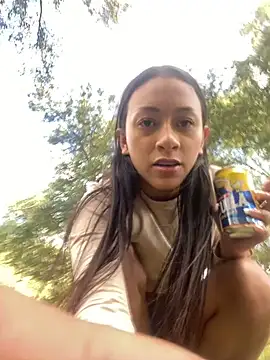 Snapshot of Little_aphrodite chatting on January 2025 09:25:01 PM Little aphrodite online show from January 2025 09:25:01 PM