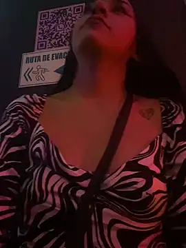 Snapshot of Little_aphrodite chatting on February 2025 05:56:01 AM Little aphrodite online show from February 2025 05:56:01 AM