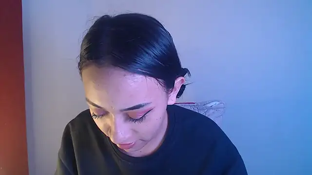 Snapshot of Little_aphrodite chatting on September 2025 02:00:02 AM Little aphrodite online show from September 2025 02:00:02 AM