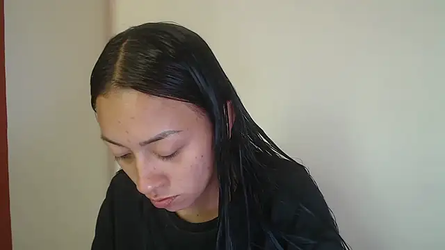 Snapshot of Little_aphrodite chatting on September 2025 02:39:02 PM Little aphrodite online show from September 2025 02:39:02 PM