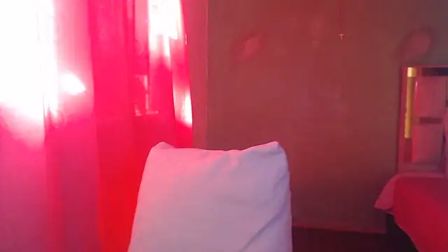 Snapshot of Little_aphrodite chatting on October 2025 08:42:01 PM Little aphrodite online show from October 2025 08:42:01 PM