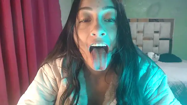 Snapshot of Little_aphrodite chatting on December 2025 12:40:02 AM Little aphrodite online show from December 2025 12:40:02 AM