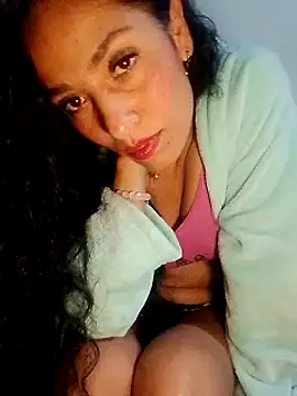 chloewildd  online show from December 2024 03:32:01 AM