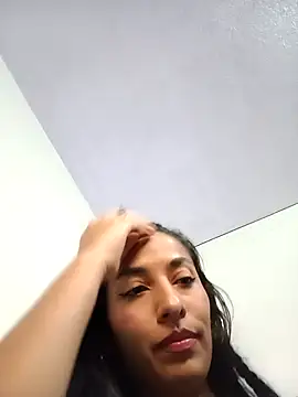 Snapshot of chloewildd_ chatting on February 2026 11:34:02 PM chloewildd online show from February 2026 11:34:02 PM