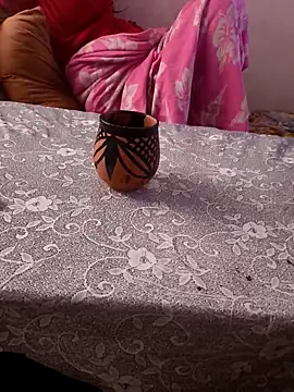Snapshot of nouramaroc chatting on February 2025 05:42:01 PM nouramaroc online show from February 2025 05:42:01 PM