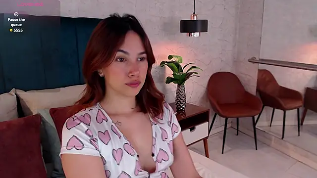 Snapshot of AdeleAndersonn chatting on October 2025 12:55:01 PM AdeleAndersonn online show from October 2025 12:55:01 PM