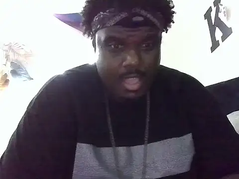 Snapshot of BigBossaNova69 chatting on December 2025 07:03:01 AM BigBossaNova69 online show from December 2025 07:03:01 AM