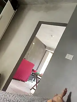 Juliano69xv online show from March 2025 04:35:02 PM