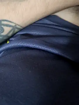 Juliano69xv online show from October 2025 01:20:01 PM