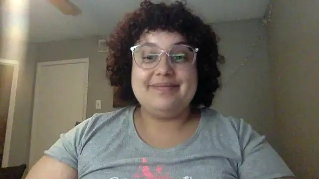 Snapshot of kawaiimay chatting on January 2025 12:32:02 AM kawaiimay online show from January 2025 12:32:02 AM