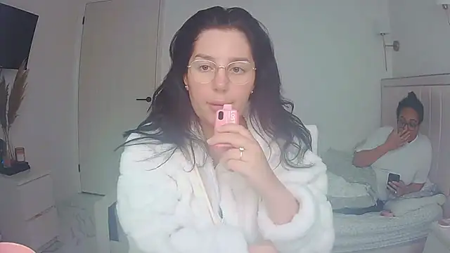 vanilla chocolate23 online show from April 2026 09:16:01 AM