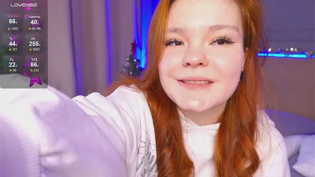 Snapshot of EnnySunrise chatting on December 2024 01:28:02 PM EnnySunrise online show from December 2024 01:28:02 PM