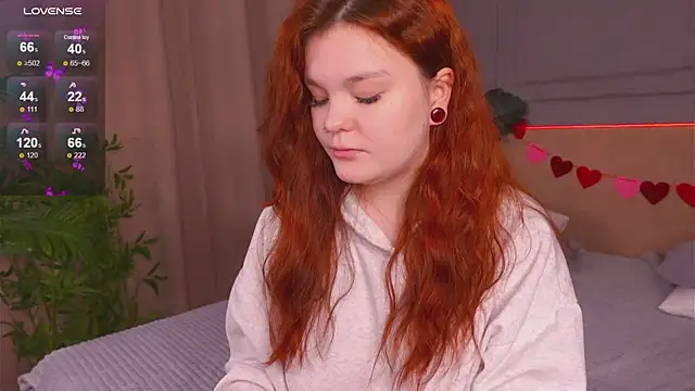 Snapshot of EnnySunrise chatting on February 2025 07:31:02 PM EnnySunrise online show from February 2025 07:31:02 PM