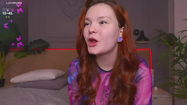 Snapshot of EnnySunrise chatting on February 2025 01:52:02 PM EnnySunrise online show from February 2025 01:52:02 PM