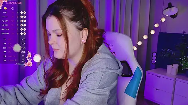 Snapshot of EnnySunrise chatting on March 2025 09:38:01 AM EnnySunrise online show from March 2025 09:38:01 AM