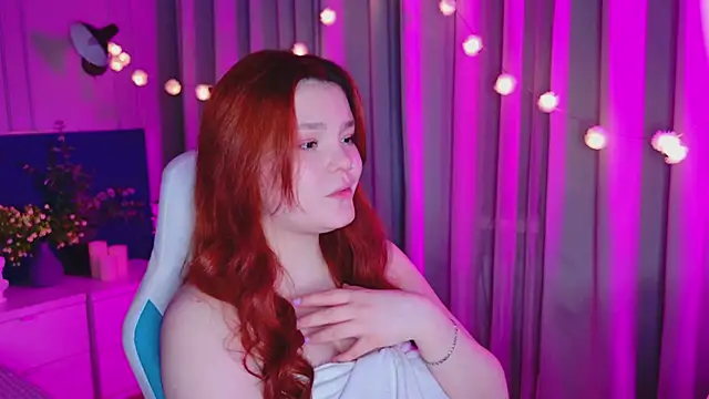 Snapshot of EnnySunrise chatting on March 2025 07:06:02 PM EnnySunrise online show from March 2025 07:06:02 PM