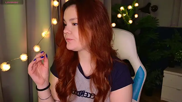 Snapshot of EnnySunrise chatting on October 2025 06:49:02 PM EnnySunrise online show from October 2025 06:49:02 PM