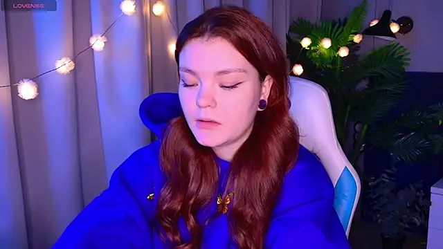 Snapshot of EnnySunrise chatting on October 2025 07:12:02 PM EnnySunrise online show from October 2025 07:12:02 PM