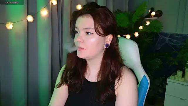 Snapshot of EnnySunrise chatting on November 2025 07:01:02 PM EnnySunrise online show from November 2025 07:01:02 PM