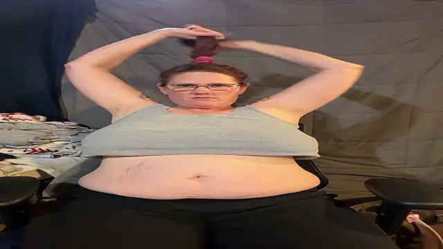 Snapshot of naughtywifenxtdoor chatting on November 2025 08:38:02 PM naughtywifenxtdoor online show from November 2025 08:38:02 PM