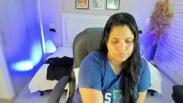 dulce  love69 online show from September 2025 03:05:01 AM