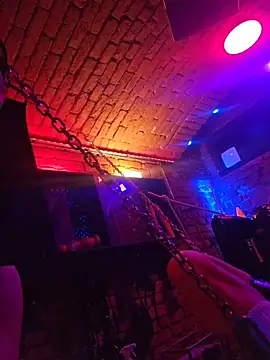 manforhotfun online show from November 2025 01:18:02 AM