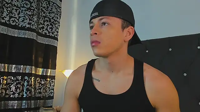 Angel Cuervo online show from January 2025 12:35:01 PM