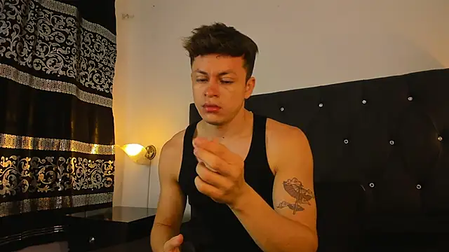 Angel Cuervo online show from February 2025 12:48:01 PM