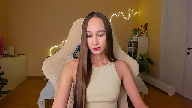 your emily  online show from March 2025 06:29:01 PM