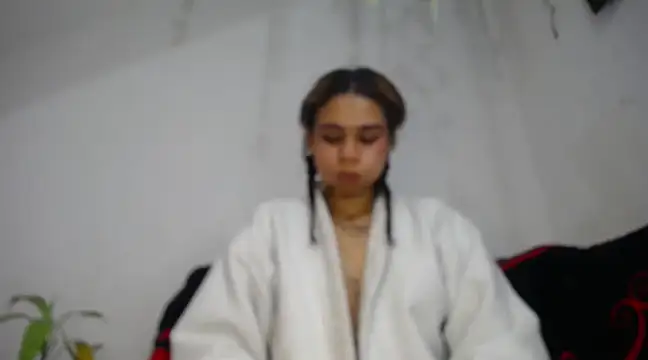 Snapshot of diamonmeli chatting on January 2025 05:02:01 PM diamonmeli online show from January 2025 05:02:01 PM