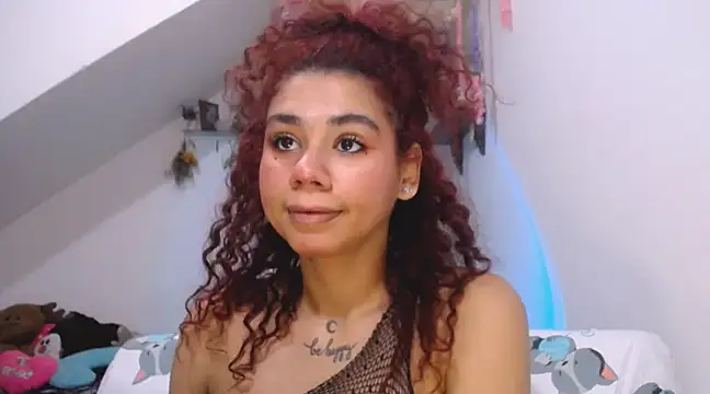 Snapshot of diamonmeli chatting on March 2025 02:26:02 PM diamonmeli online show from March 2025 02:26:02 PM