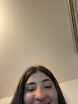 AhriCutte online show from February 2025 02:15:01 AM