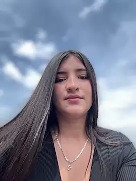 AhriCutte online show from March 2025 07:06:01 PM