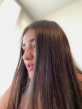 AhriCutte online show from March 2025 09:01:02 PM