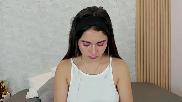 Snapshot of mayragonzpe__ chatting on March 2025 01:13:02 PM mayragonzpe online show from March 2025 01:13:02 PM