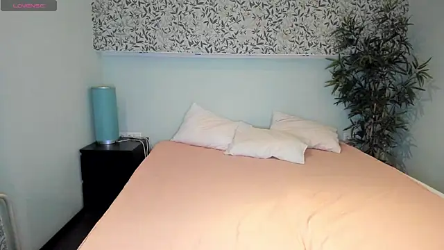 Miss you kiss online show from December 2024 08:20:01 AM