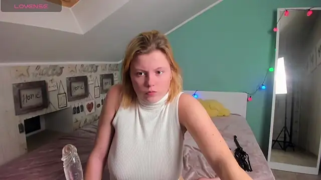 LillyDepp online show from December 2024 12:30:01 AM