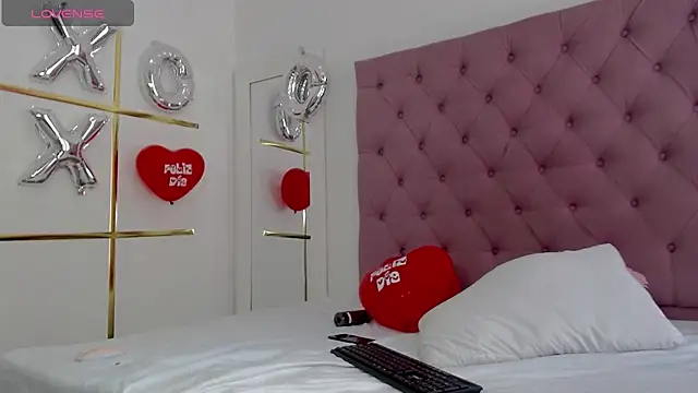 Snapshot of CATALAIA_STOMM chatting on February 2025 06:01:02 PM CATALAIA STOMM online show from February 2025 06:01:02 PM