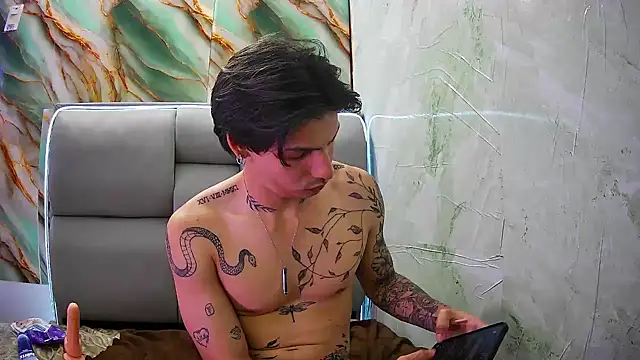 Snapshot of Apolo_Hidalgo01 chatting on February 2025 07:10:02 PM Apolo Hidalgo01 online show from February 2025 07:10:02 PM