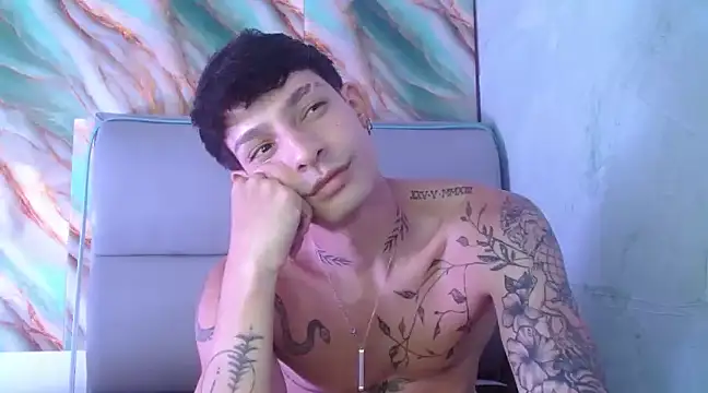 Snapshot of Apolo_Hidalgo01 chatting on February 2025 05:28:01 PM Apolo Hidalgo01 online show from February 2025 05:28:01 PM