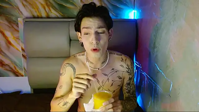 Snapshot of Apolo_Hidalgo01 chatting on September 2025 07:02:02 PM Apolo Hidalgo01 online show from September 2025 07:02:02 PM