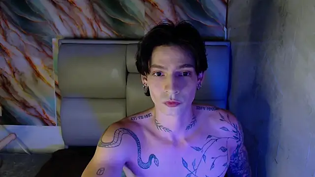 Snapshot of Apolo_Hidalgo01 chatting on October 2025 03:27:01 AM Apolo Hidalgo01 online show from October 2025 03:27:01 AM